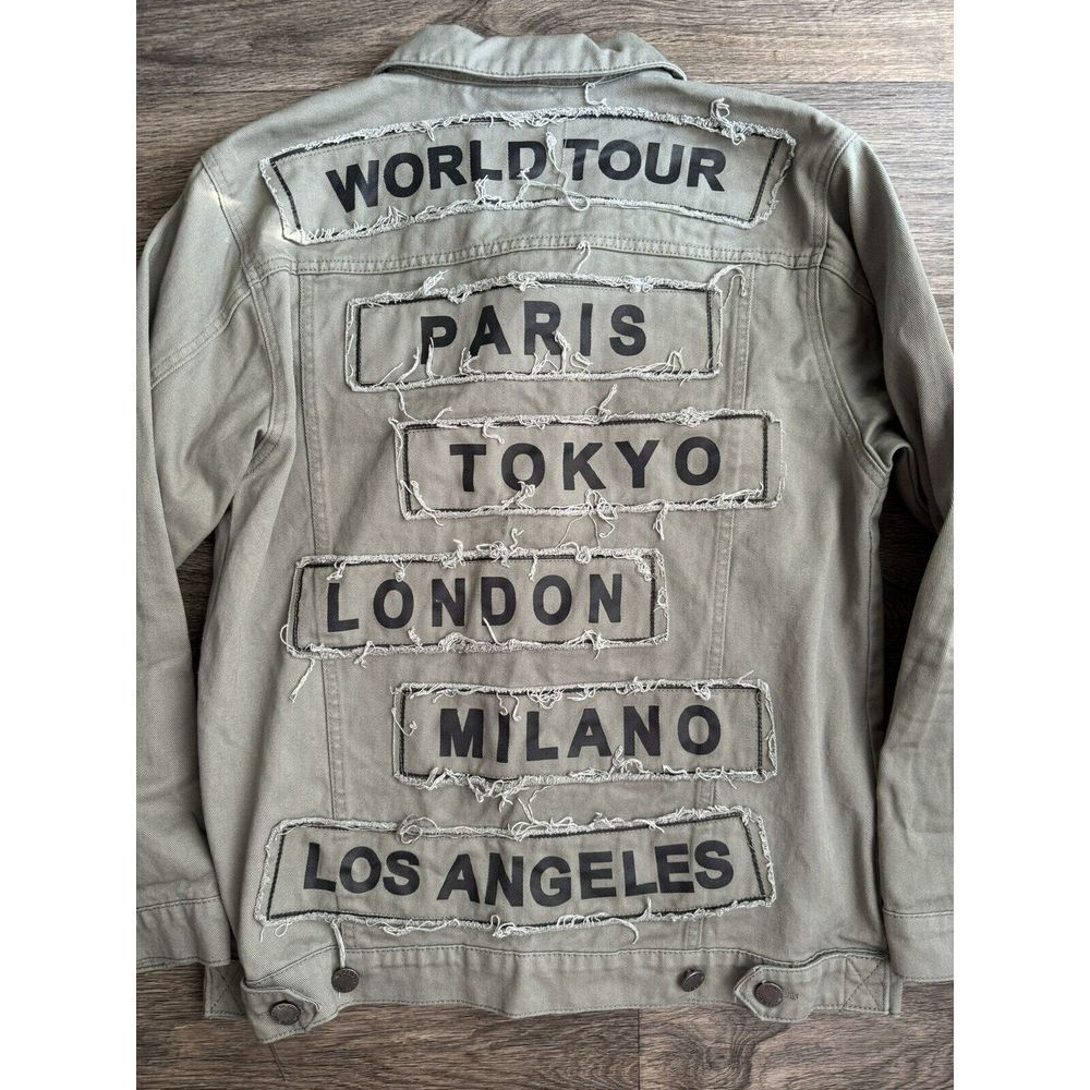 Victorious Men's Essential World Tour Sage Olive Green Cotton Jacket Size Medium